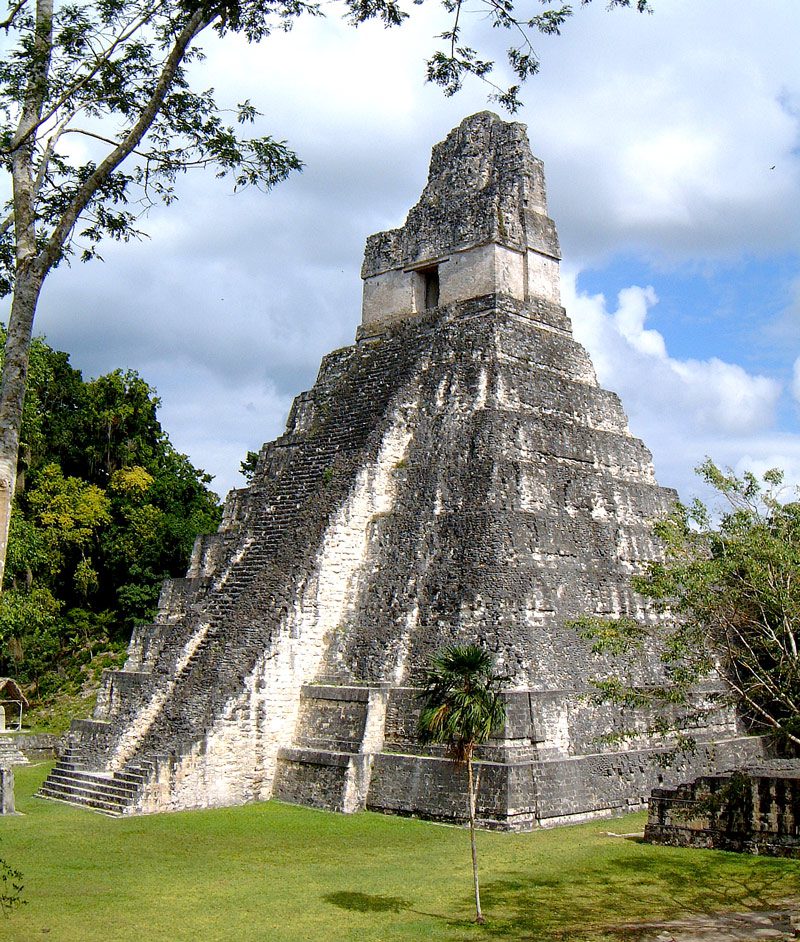 Descubre la⁢ majestuosidad del Templo del Jaguar del Alba